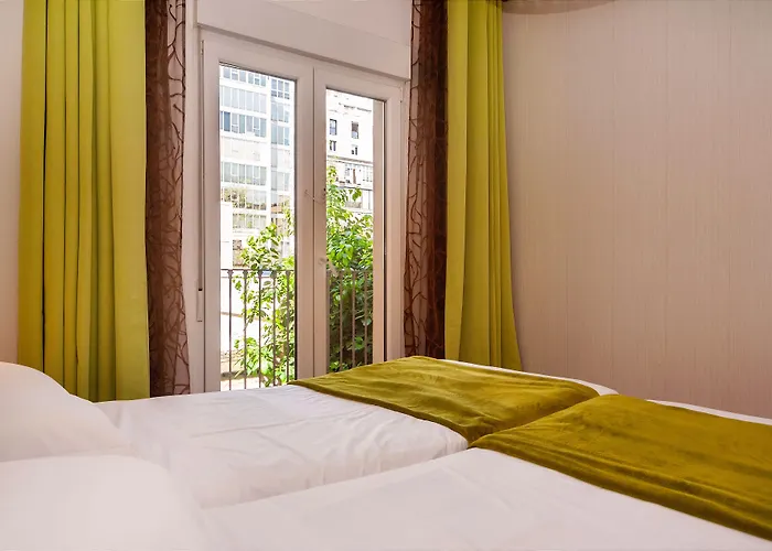 Casp House 3*