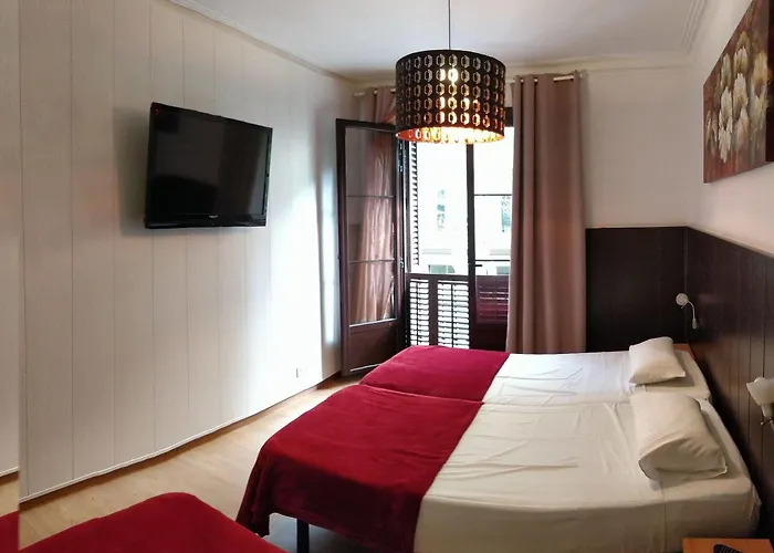 Casp House 3*