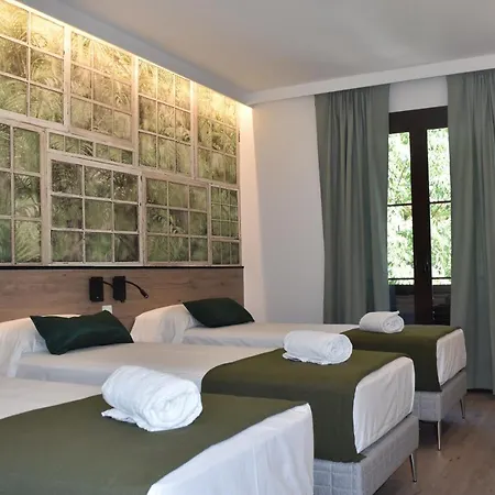 Casp House 3*