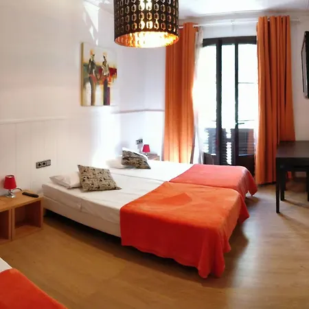Casp House 3*