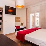 Casp House בית הארחה