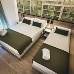 Casp House בית הארחה
