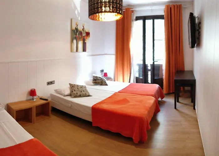 Casp House 3*